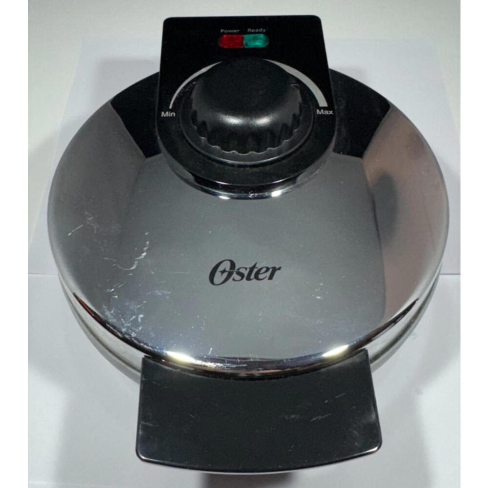 Oster Belgian Waffle Maker Stainless Steel Housing Non Stick CKSTWF2000